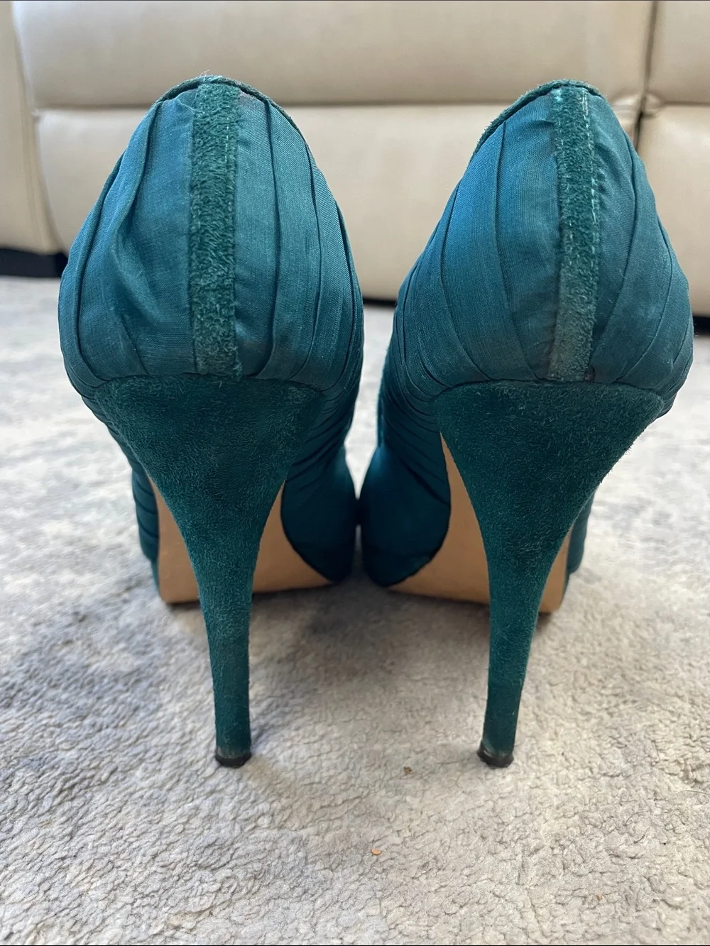 Betsey Johnson Winona Teal Peeptoe Pleated Pumps Sz 9